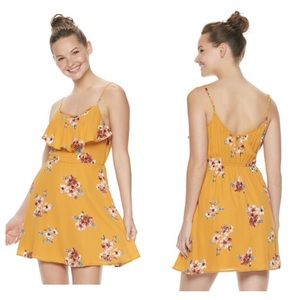 Three Pink Hearts Cross Strap Floral Ruffle Dress XS